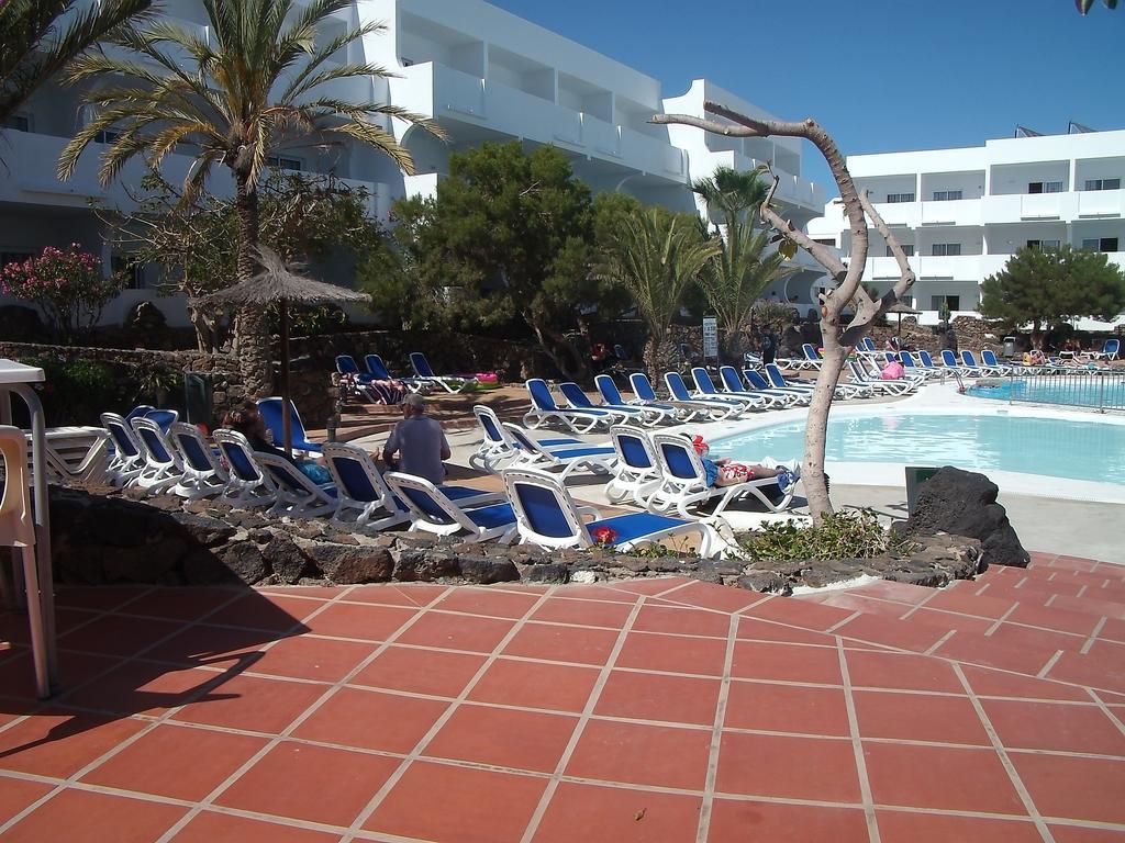 Apartamentos Ficus Costa Teguise Εξωτερικό φωτογραφία